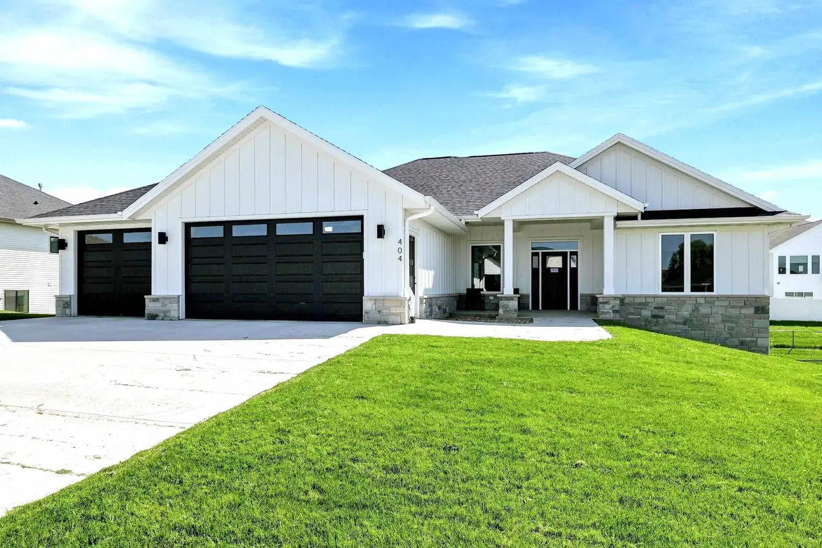 404 Solomia Court, Peosta, IA 52068 - #1