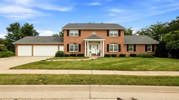 2807 Arbor Hills Drive, Dubuque, IA 52001