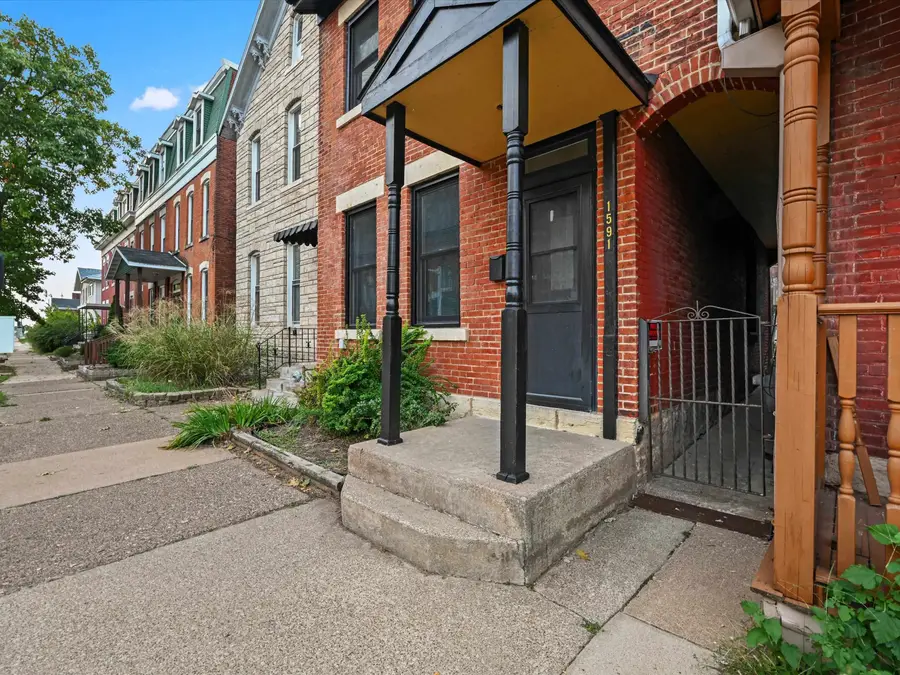 1591 White Street, Dubuque, IA 52001 - #2