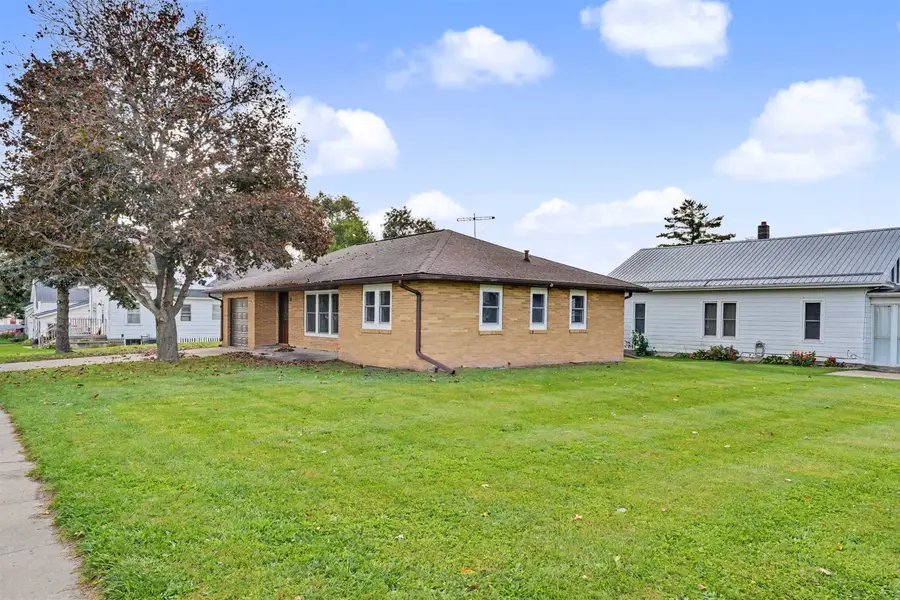306 W Union Street, Edgewood, IA 52042 - #3
