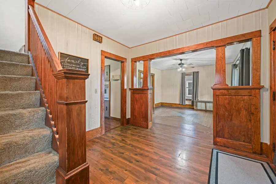 421 1st Ave W, Dyersville, IA 52040 - #3