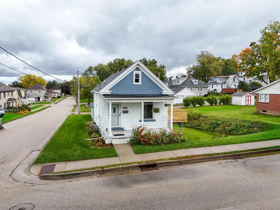 1694 Avoca Street, Dubuque, IA 52001 - #2