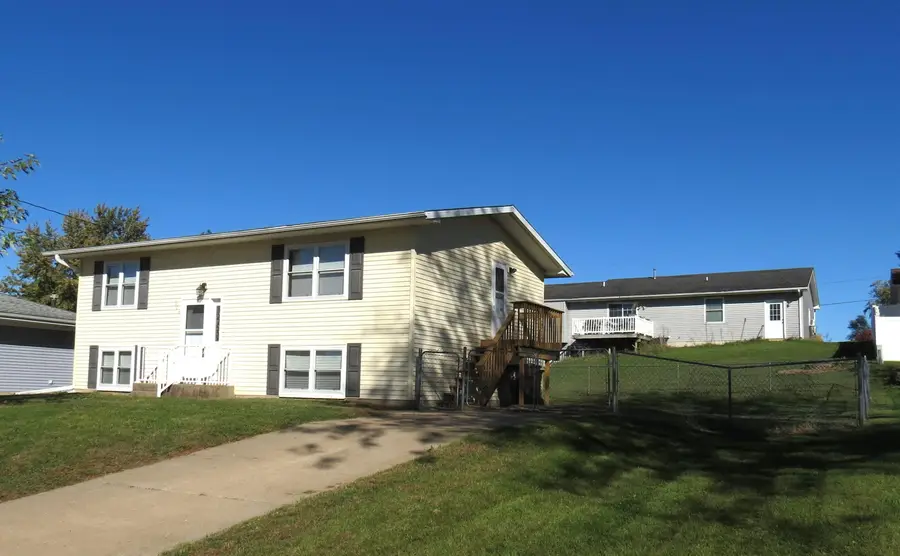 904 Lisa Drive, Maquoketa, IA 52060 - #3