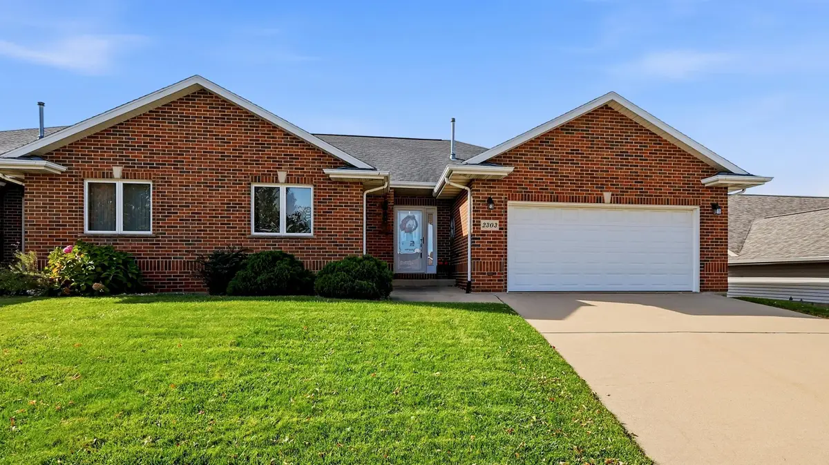 2303 Harvest View Drive, Dubuque, IA 52002 - #1