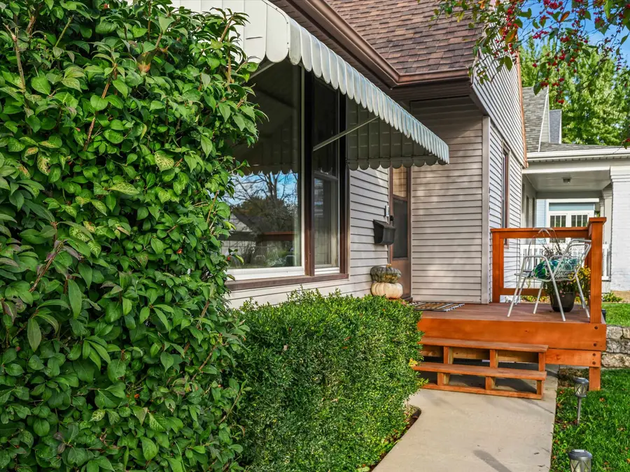 819 Goethe Street, Dubuque, IA 52001 - #2