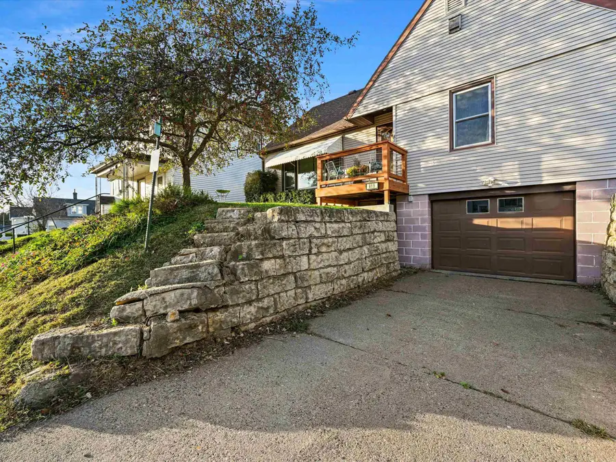 819 Goethe Street, Dubuque, IA 52001 - #3