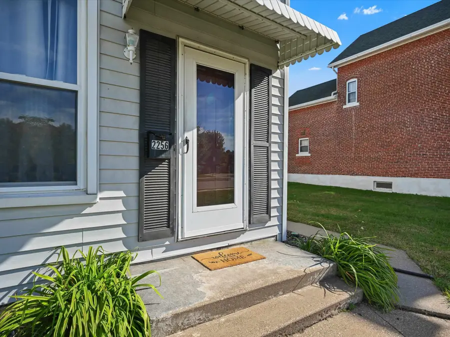 2256 Prince Street Street, Dubuque, IA 52001 - #2