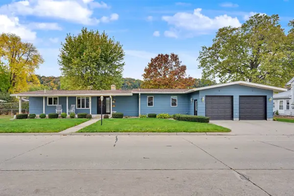 1026 N Third Street, Guttenberg, IA 52052