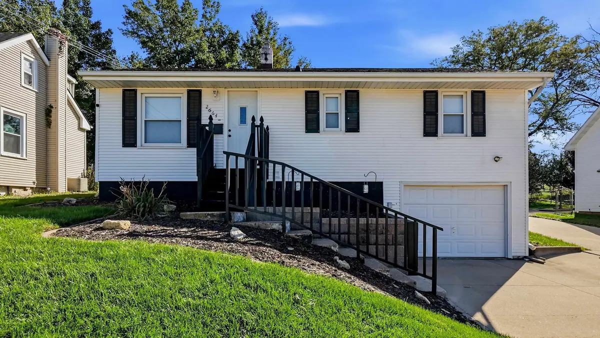 2664 Beverly Avenue, Dubuque, IA 52001 - #1