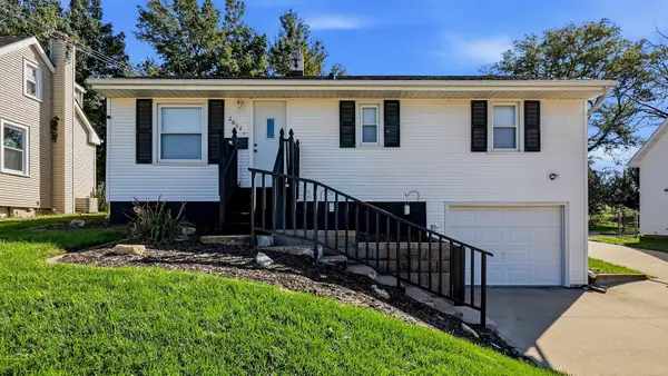 2664 Beverly Avenue, Dubuque, IA 52001