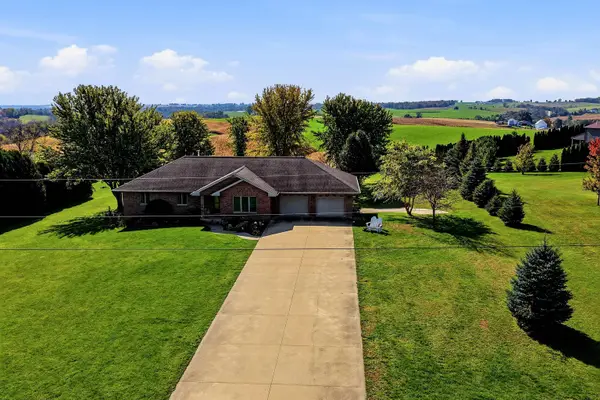 13122 Circle Ridge Road, Sherrill, IA 52073