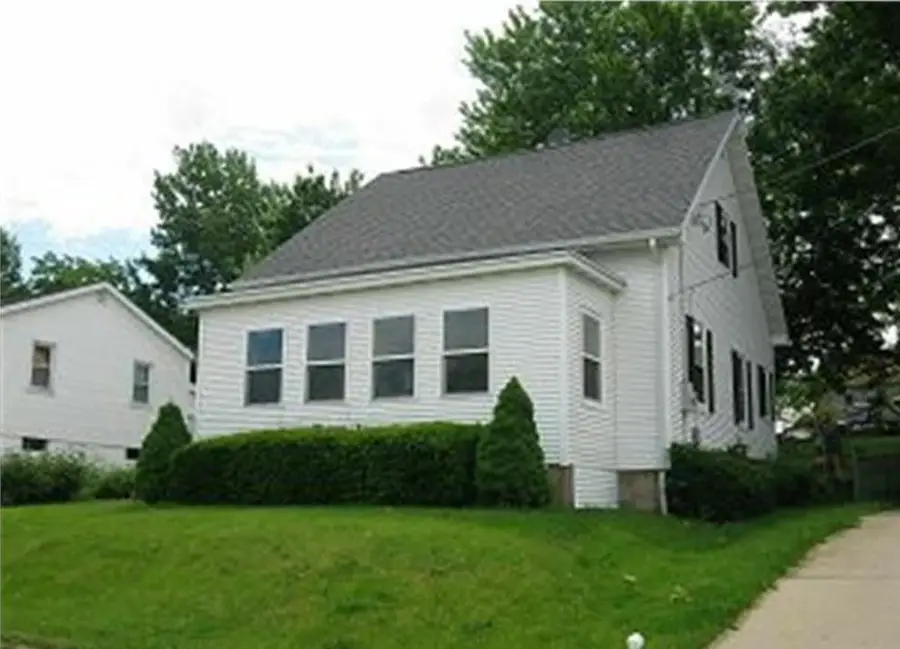 2666 Beverly Avenue, Dubuque, IA 52001 - #2