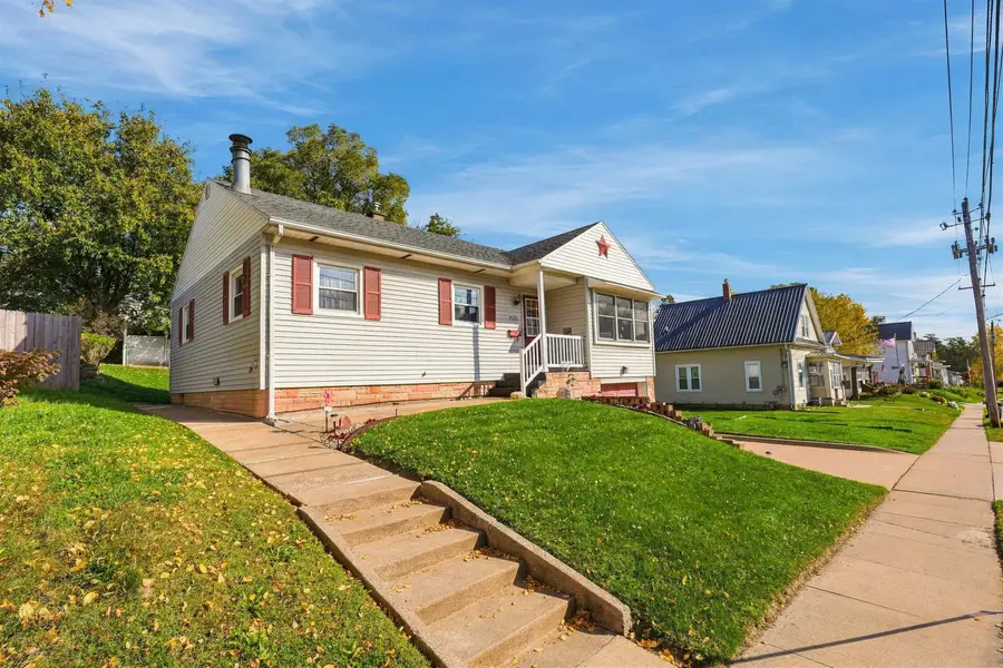 2820 Burden Street, Dubuque, IA 52001 - #3