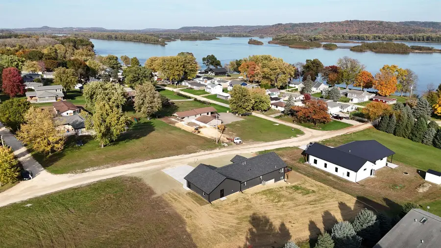 39841 304th Street, Bellevue, IA 52031 - #2