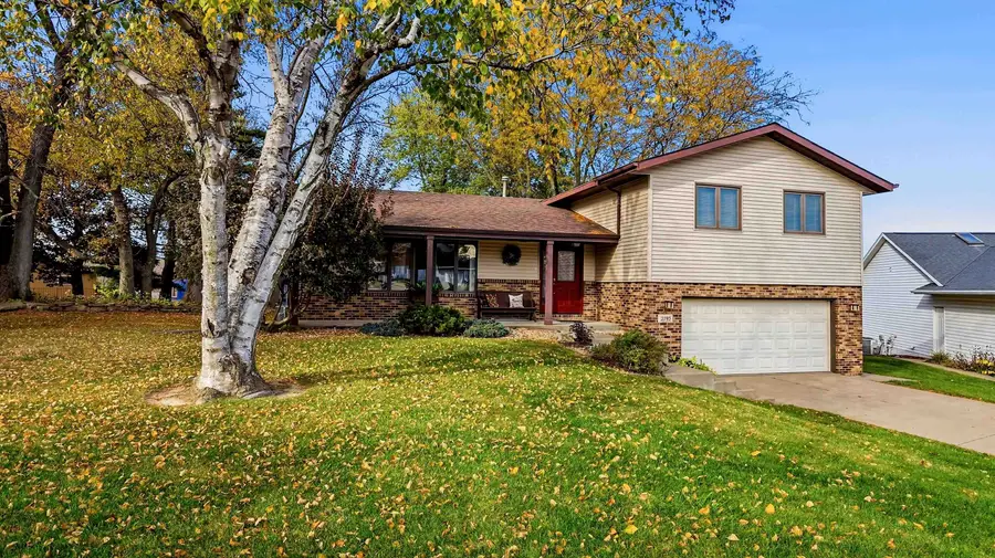 2793 Shetland Court, Dubuque, IA 52001 - #2