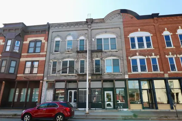 1735 Central Avenue, Dubuque, IA 52001