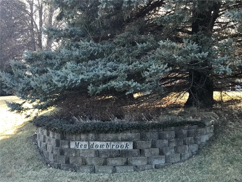 944- 1 Meadowbrook Avenue, Newton, IA 50208 - Image #1