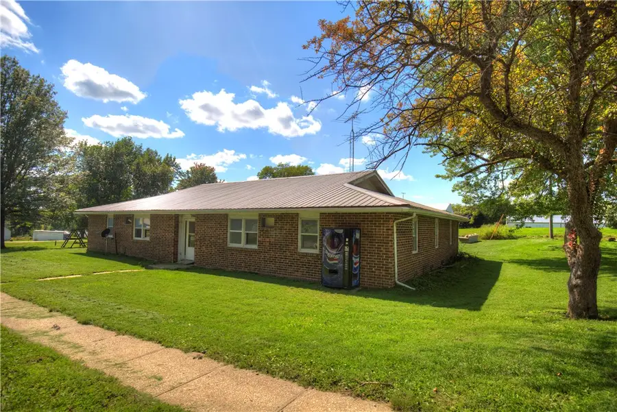 206 NW Walnut Street, Bridgewater, IA 50837 - Image #2