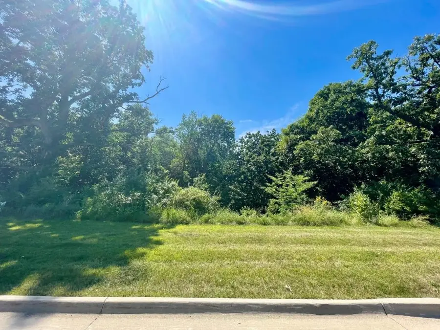 3349 SW 56th Street, West Des Moines, IA 50265 - #2