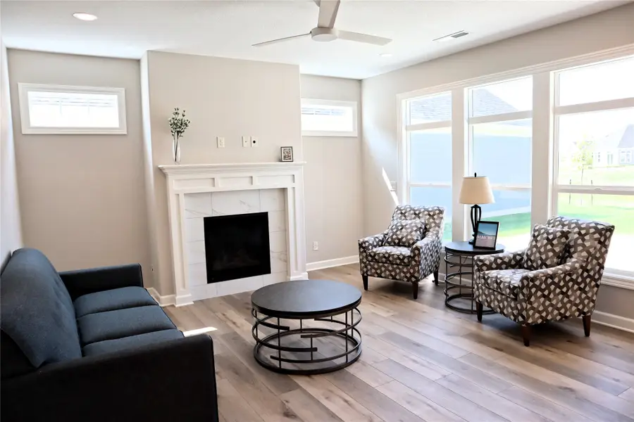 1018 NW Creekside Drive, Waukee, IA 50263 - Image #2