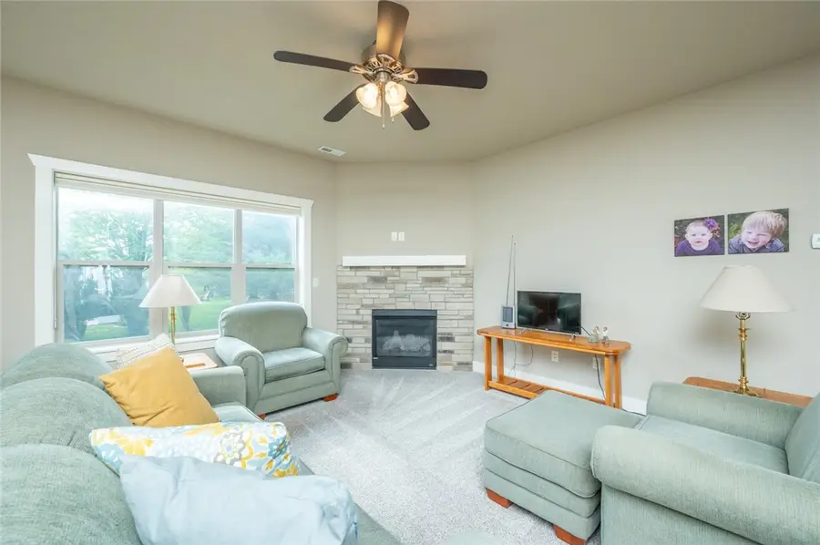 861 SE Delaware Avenue, Ankeny, IA 50021 - Image #3