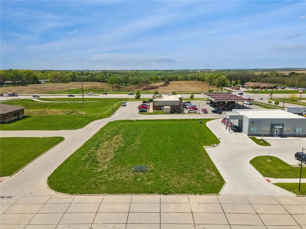 2103 N 3rd Lane, Indianola, IA 50125 - Image #1