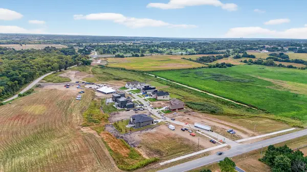 11840 NW Meadow Springs Drive, Johnston, IA 50131