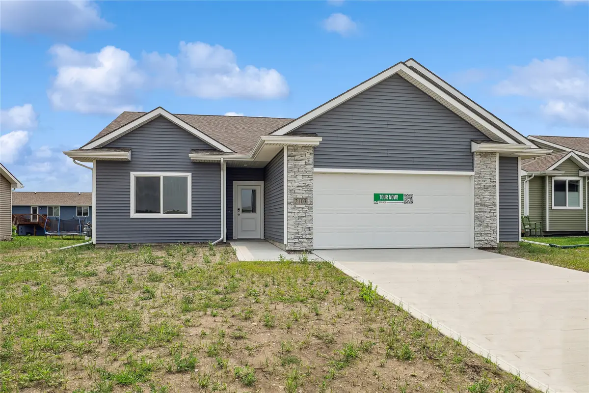 2103 White Oak Lane, Granger, IA 50109 - Image #1