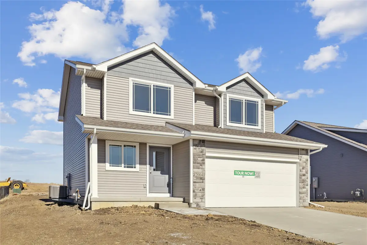 2004 White Oak Lane, Granger, IA 50109 - Image #1