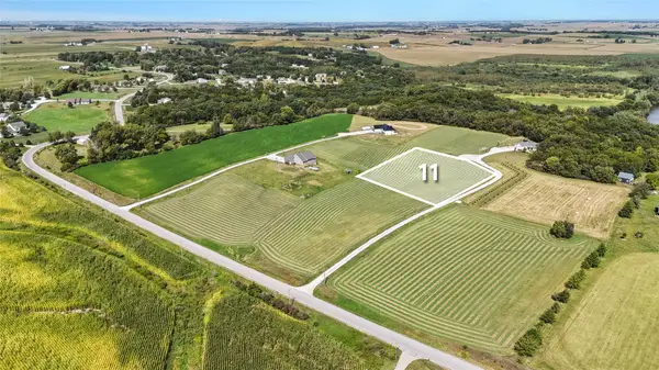 TBD 233rd Place, Pella, IA 50219