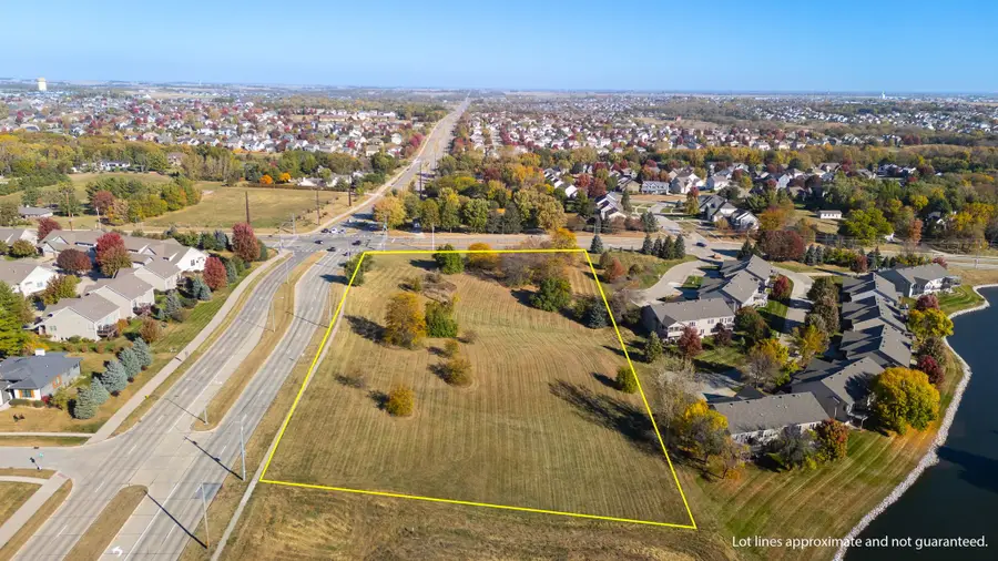 . Se Corner Of Douglas Ave And 156th Street, Urbandale, IA 50323 - #3