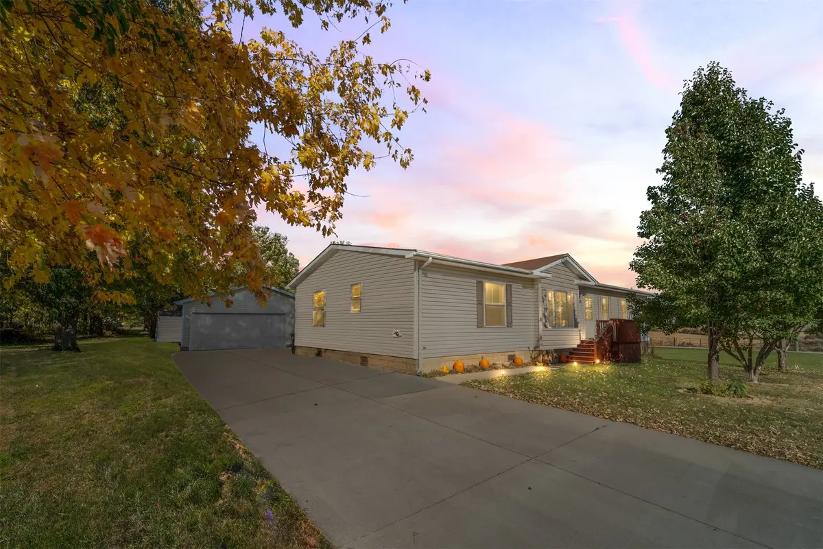 206 & 208 E Minerva Street, Albion, IA 50005 - Image #1