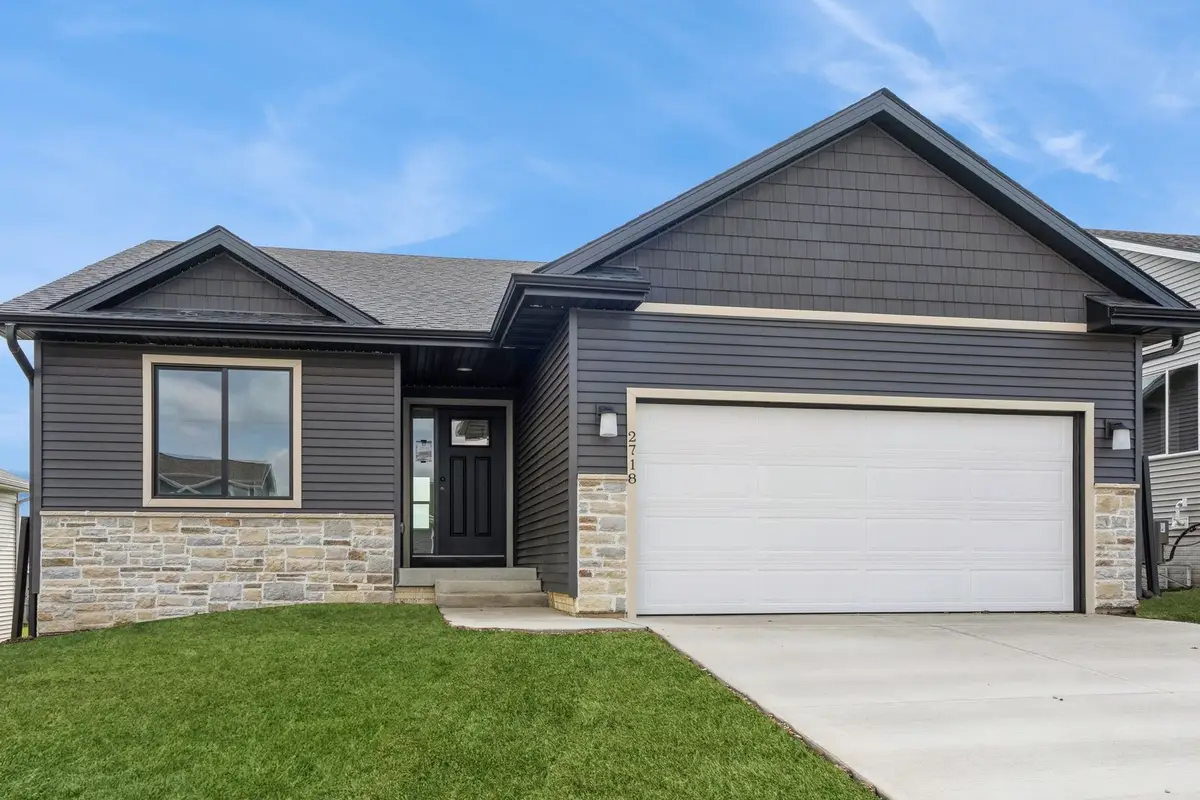 2718 22nd Street Sw, Altoona, IA 50009 - Image #1