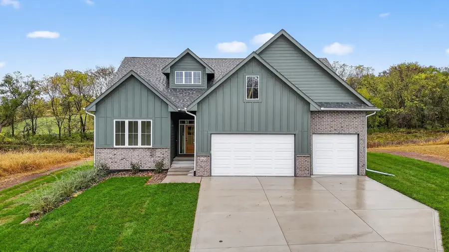 203 Hudson Avenue, Van Meter, IA 50261 - Image #2