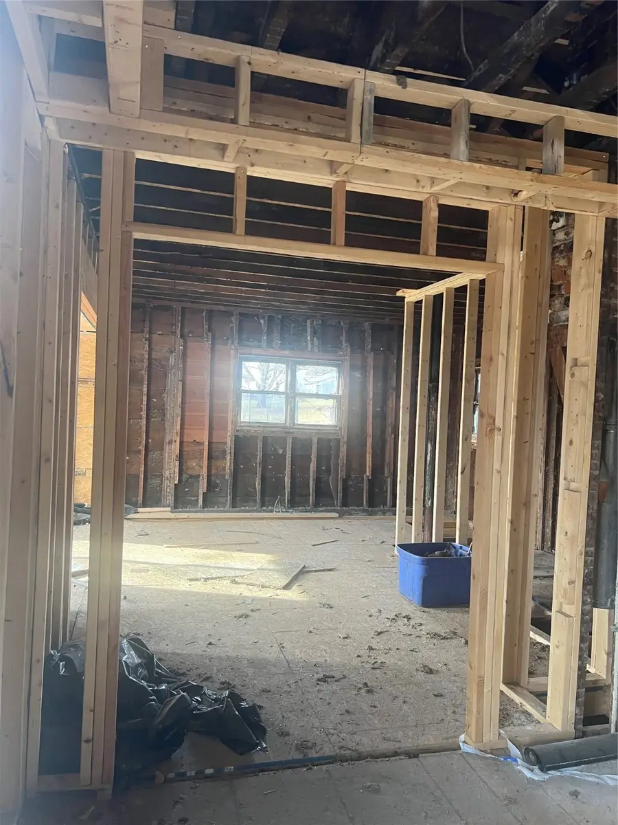 1102 N Division Street, Creston, IA 50801 - #3