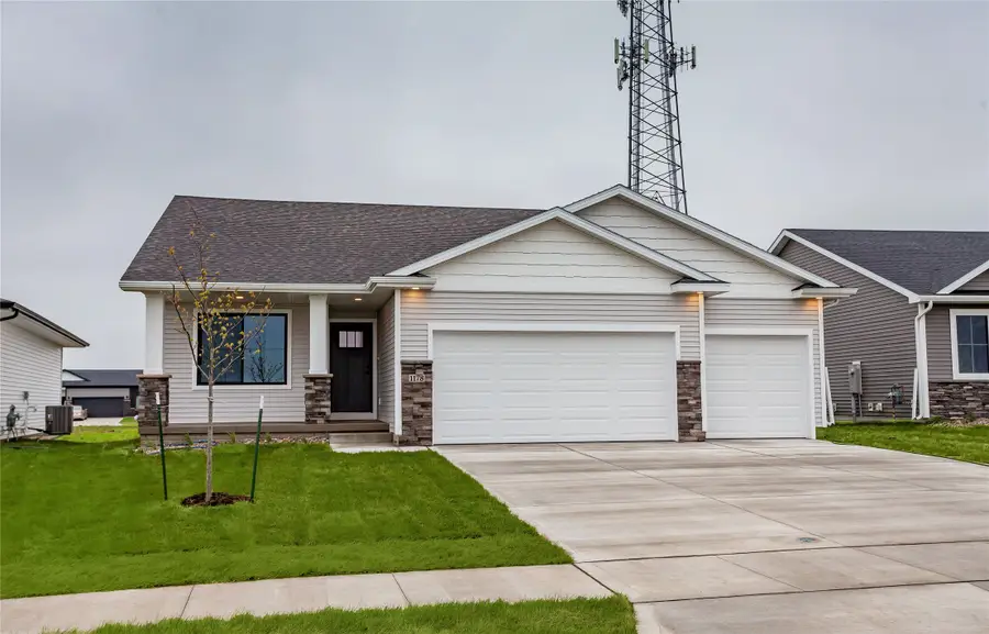 1178 NW Petersen Drive, Waukee, IA 50263 - Image #2