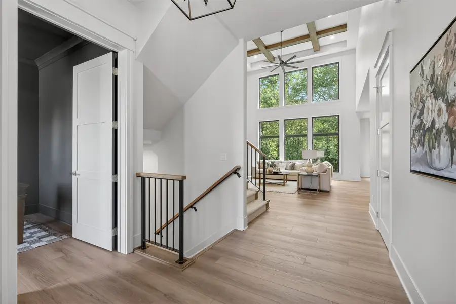 10430 Thorne Drive, West Des Moines, IA 50266 - Image #2