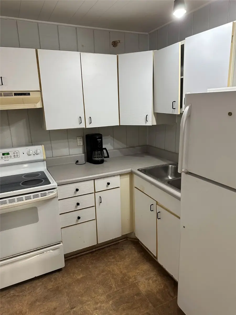 7820 SE Vandalia Drive, Runnells, IA 50237 - Image #3