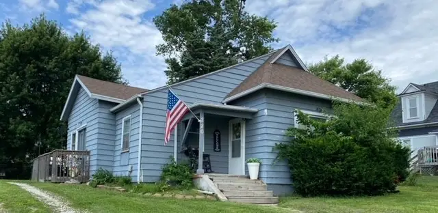 220 N 1st Street, Carlisle, IA 50047 - #1