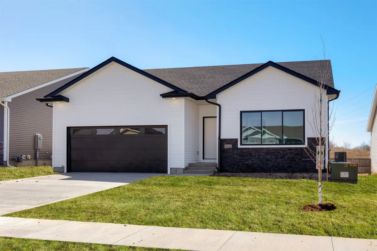 5526 167th Street, Urbandale, IA 50323 - Image #1