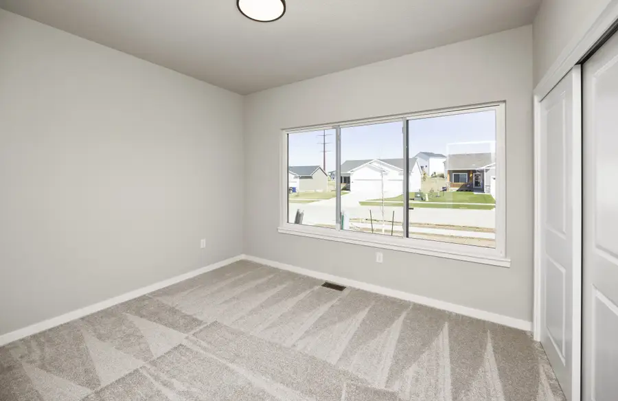 5526 167th Street, Urbandale, IA 50323 - Image #3