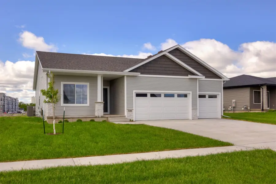 630 NW Compass Avenue, Waukee, IA 50263 - Image #2
