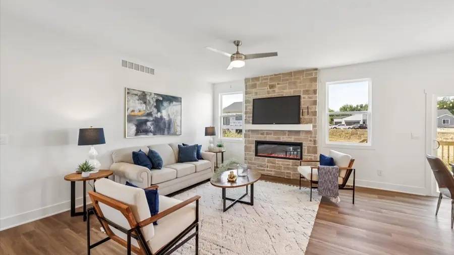 610 NW Concord Lane, Waukee, IA 50263 - Image #2