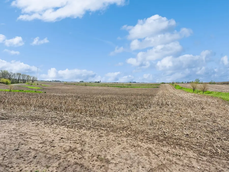 14193 S 28th Avenue W, Mitchellville, IA 50169 - Image #2