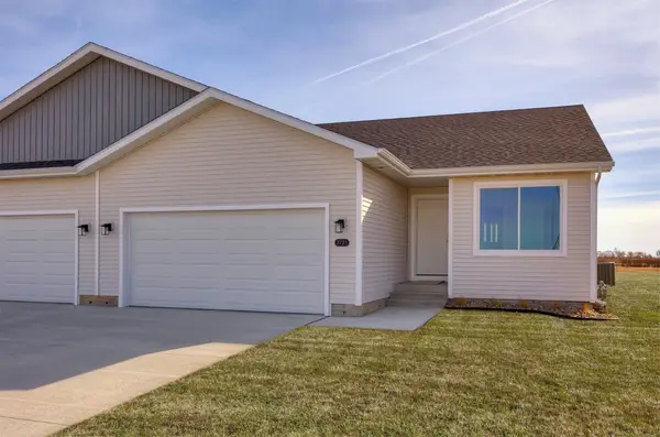 2721 13th Street Ne, Bondurant, IA 50035