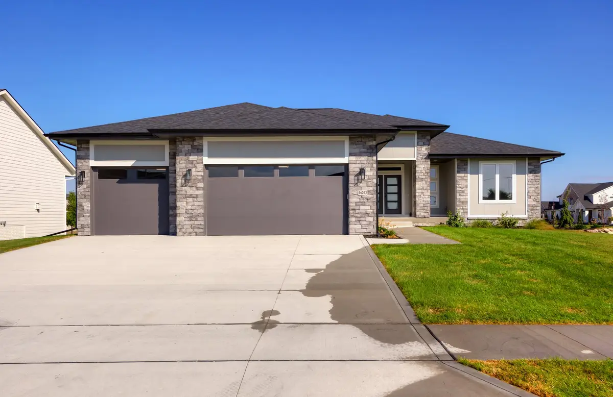 16203 Goodman Drive, Urbandale, IA 50323 - Image #1