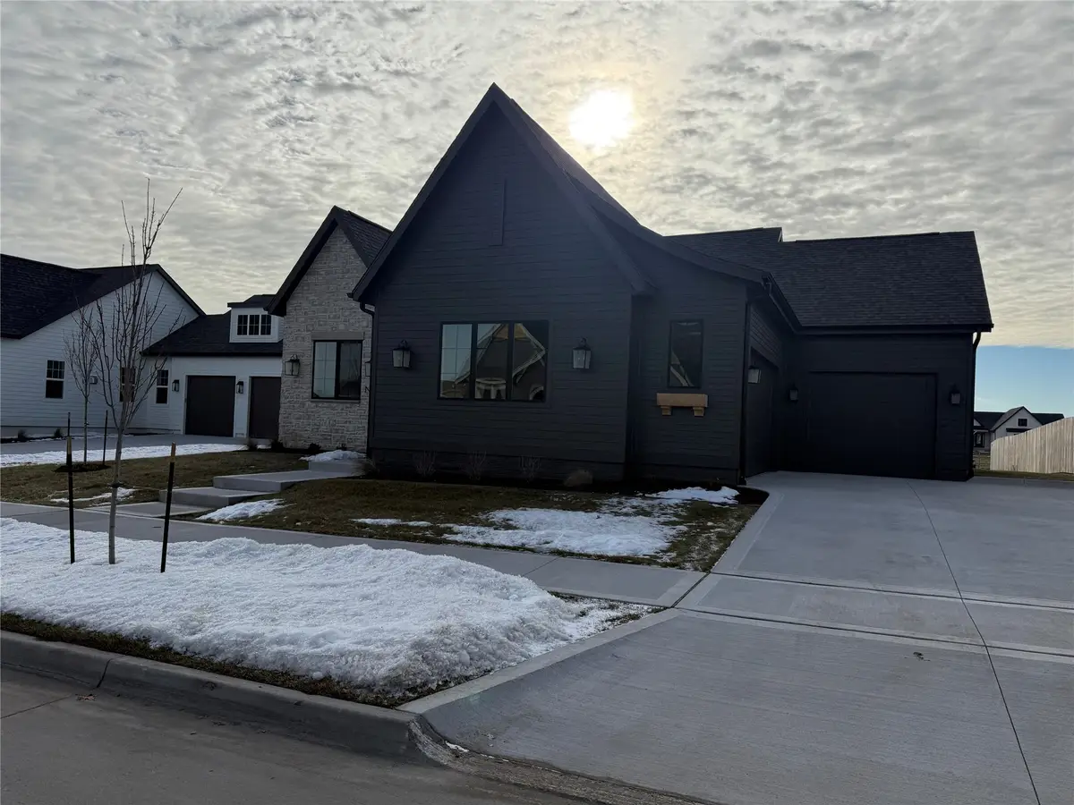 307 SW 17th Street, Ankeny, IA 50023 - Image #1