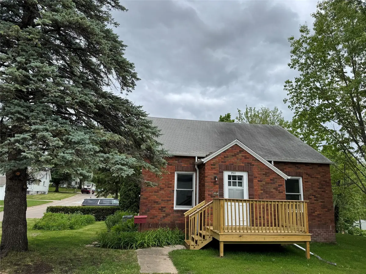 701 S Roche Street, Knoxville, IA 50138 - Image #1