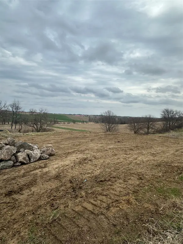 2308 Timberview Drive, Norwalk, IA 50211