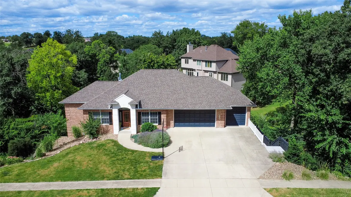 2312 Drenthe Laan Lane, Pella, IA 50219 - Image #1